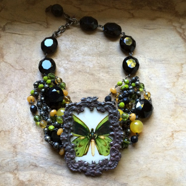 2ETN MALACHITE BUTTERFLY CHOKER